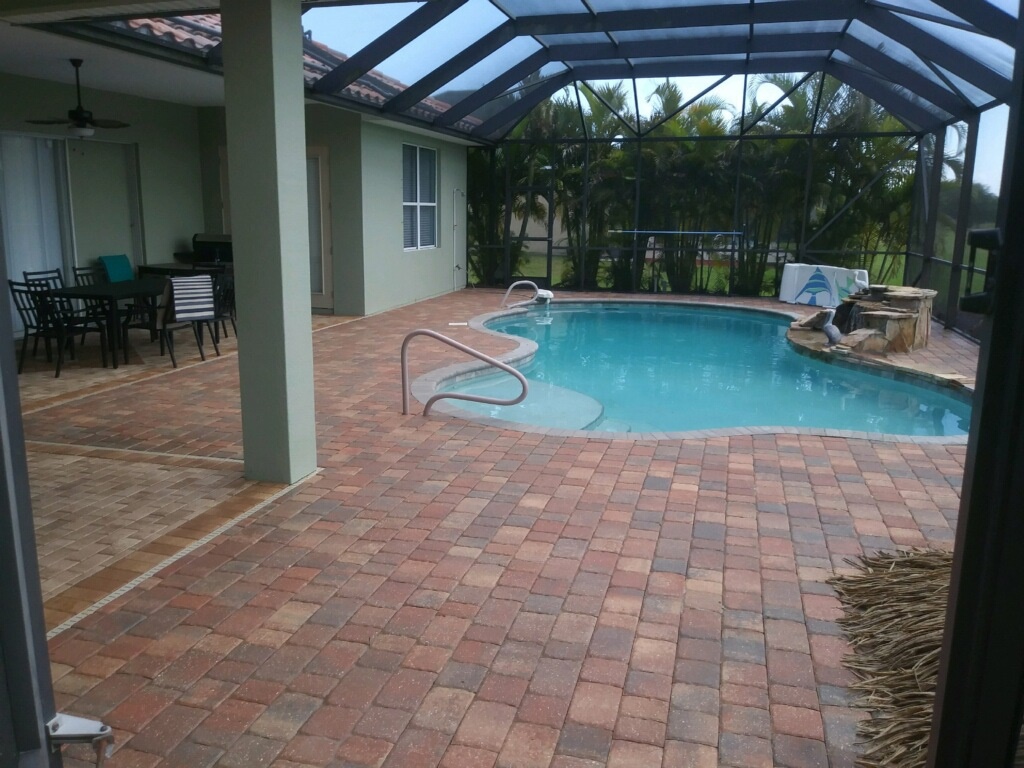 roof cleaning Palm Bay